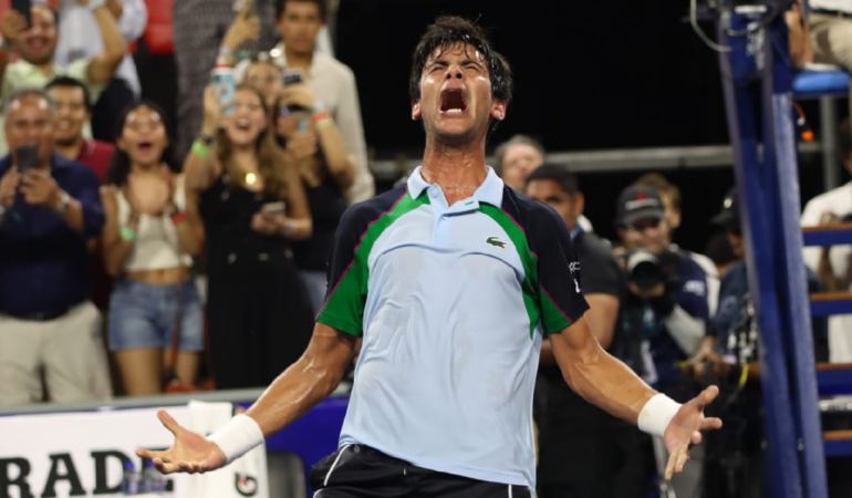 Rodrigo Pacheco celebra euforico su triunfo en Acapulco 770x450 1